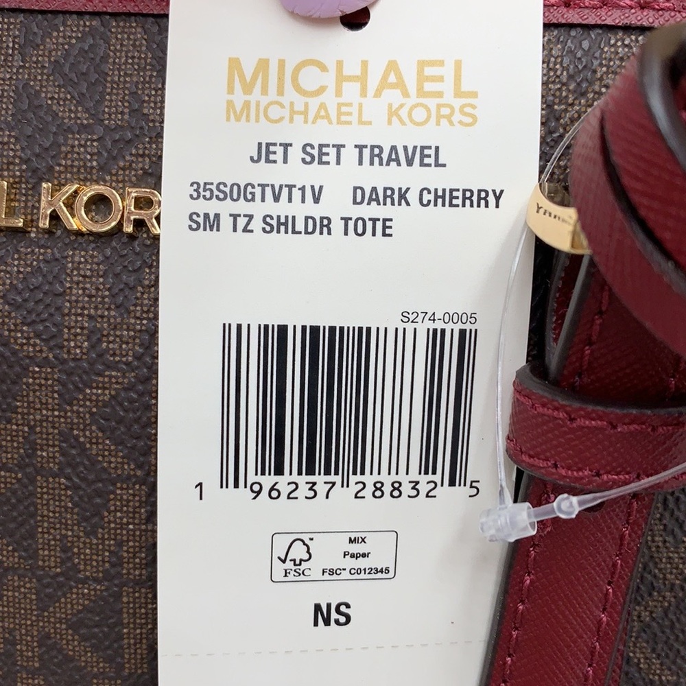 MICHAEL KORS LOGO SHOULDER
TOTE DARK CHERRY COLOR 14.75"W X
10"H × 5.5"D - Picture 16 of 16